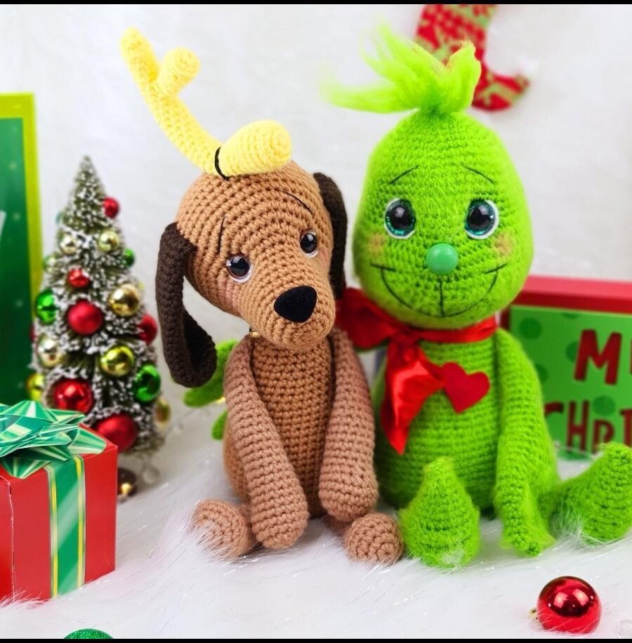 Baby Grinch and Max the Dog crochet amigurumi duo