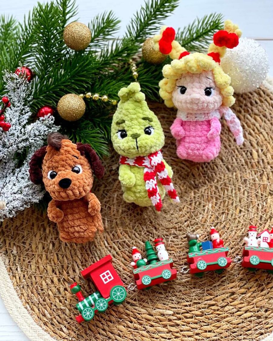 Grinch and his friends Cindy Lou Who and Max plush amigurumi Christmas trio